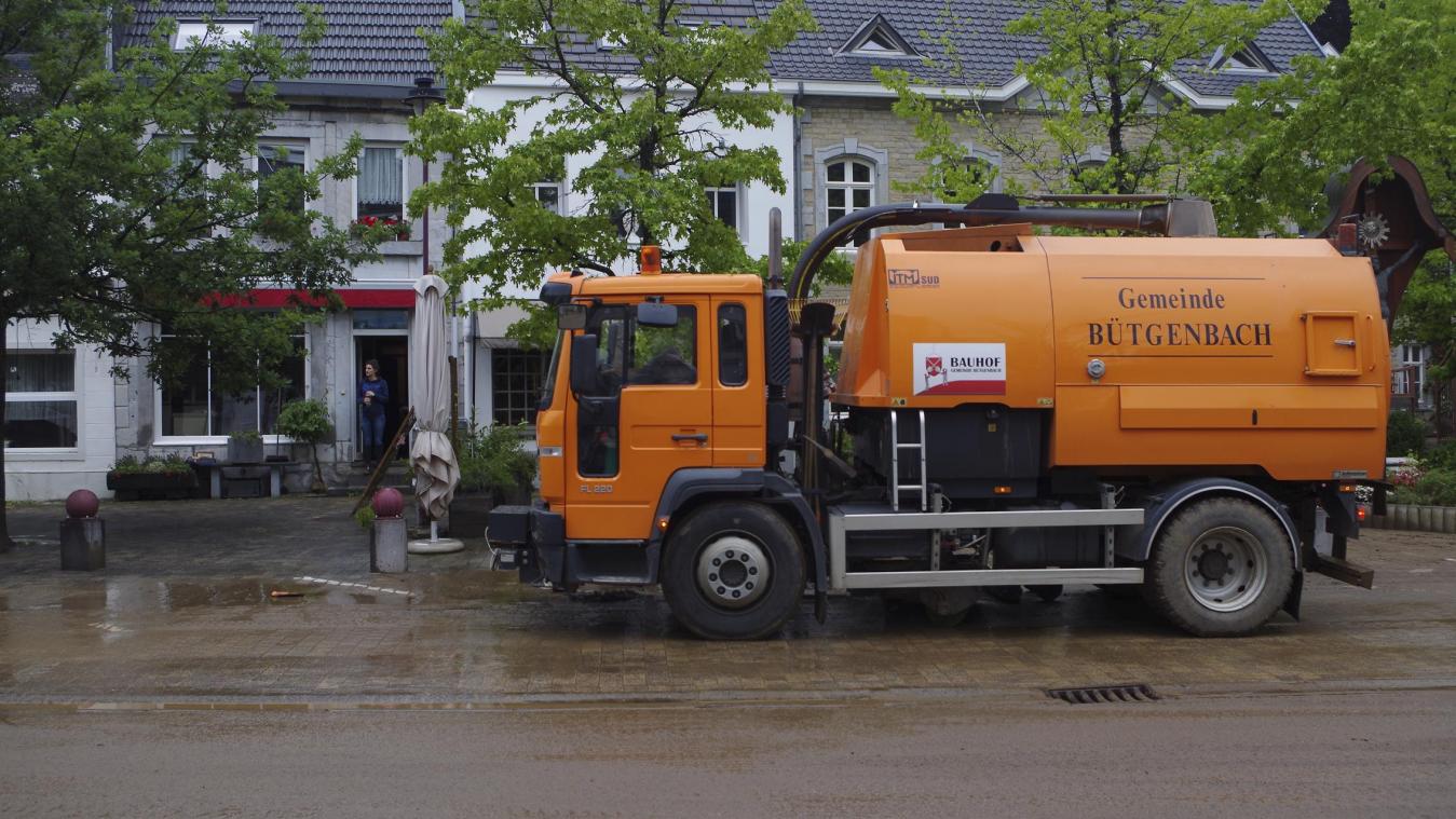 <p>Die Gemeinde Bütgenbach hilft mit Material und Personal nach der Flut</p>
