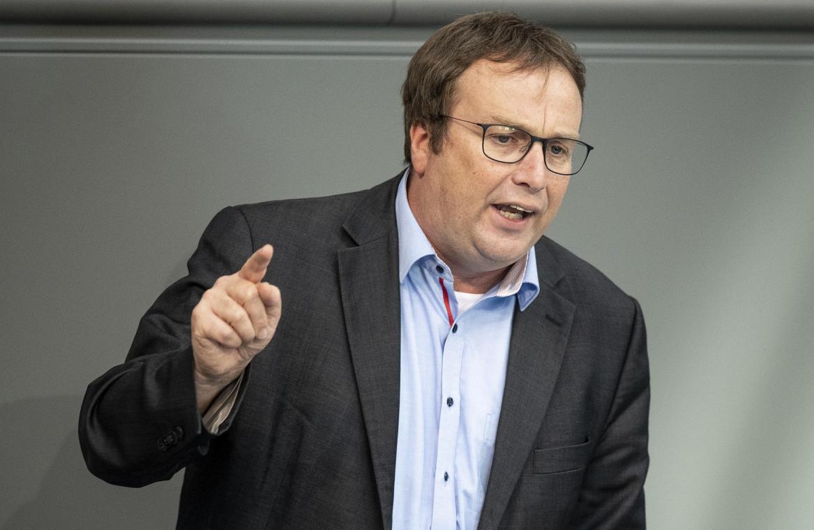 <p>In der Heimat von Unions-Kanzlerkandidat Armin Laschet hat der Grünen-Politiker Oliver Krischer (52, Bild) das Direktmandat gewonnen.</p>