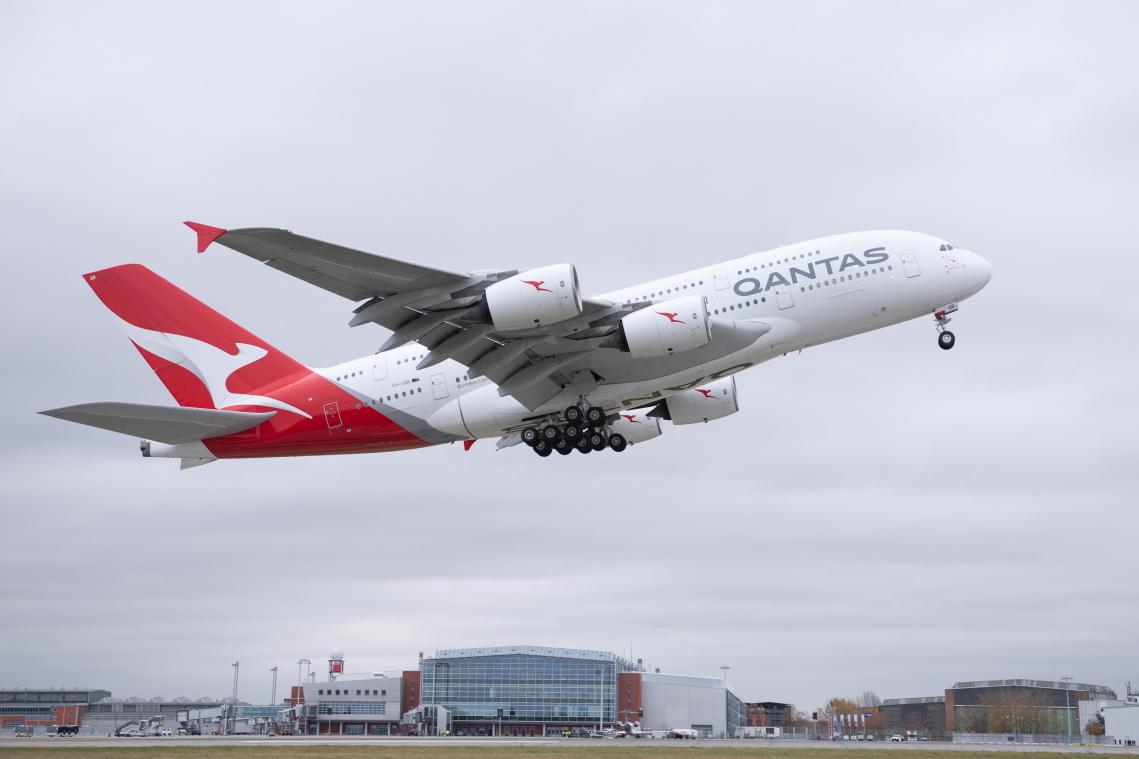 <p>Das größte Passagierflugzeug der Welt erwacht aus dem Coronaschlaf: Einige Fluggesellschaften entmotten die A380.</p>