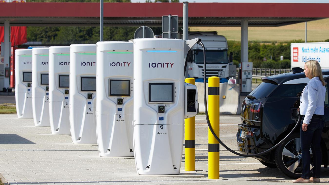 <p>Ionity will sein Netz von Schnellladepunkten für Elektrofahrzeuge in Zukunft vervierfachen.</p>