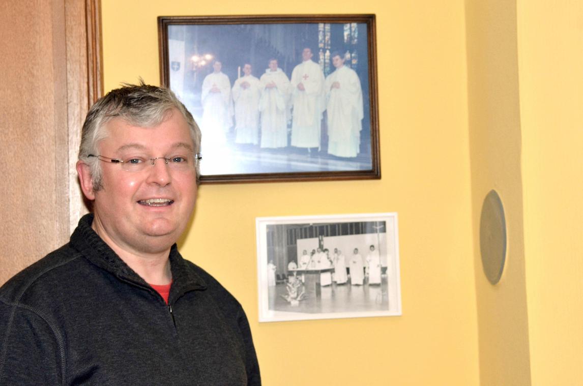<p>Günter Weinand ist seit Oktober 2012 Pfarrer in Amel. Im September übernimmt der 52-jährige, gebürtige Breitfelder den Pfarrverband Stavelot-Francorchamps.</p>