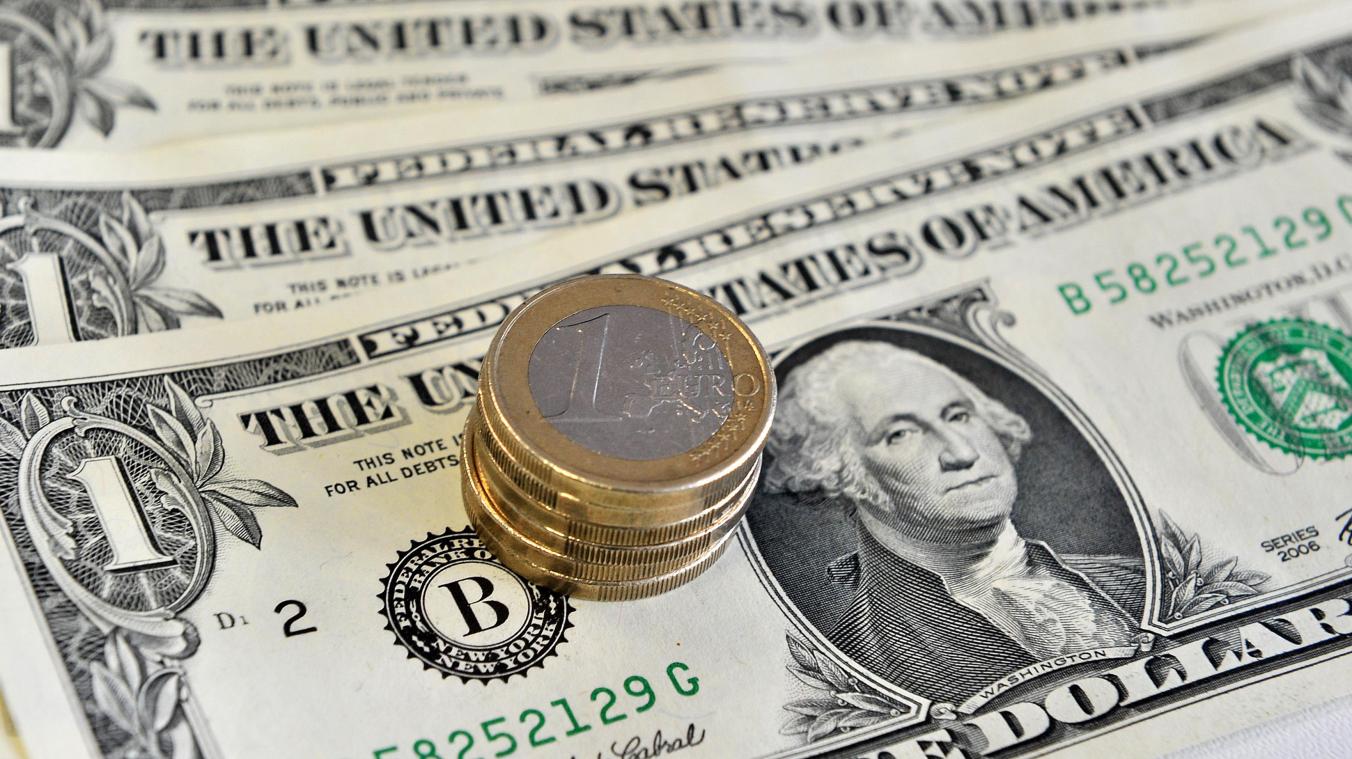 <p>Erreicht der Dollar bald die Parität zum Euro?</p>