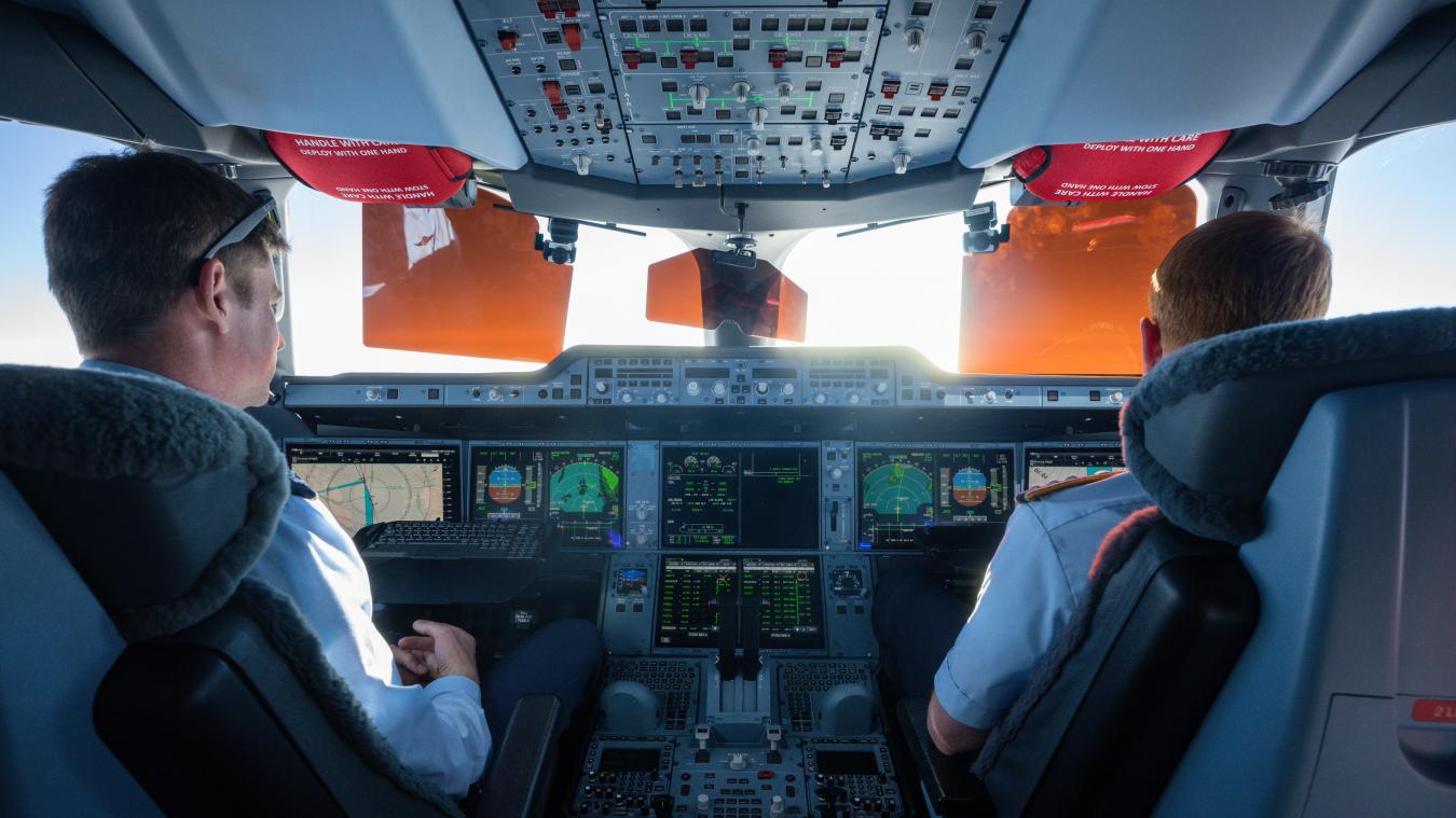 <p>Pilotenausbildung nicht beendet: Passagierflugzeug muss umkehren</p>
