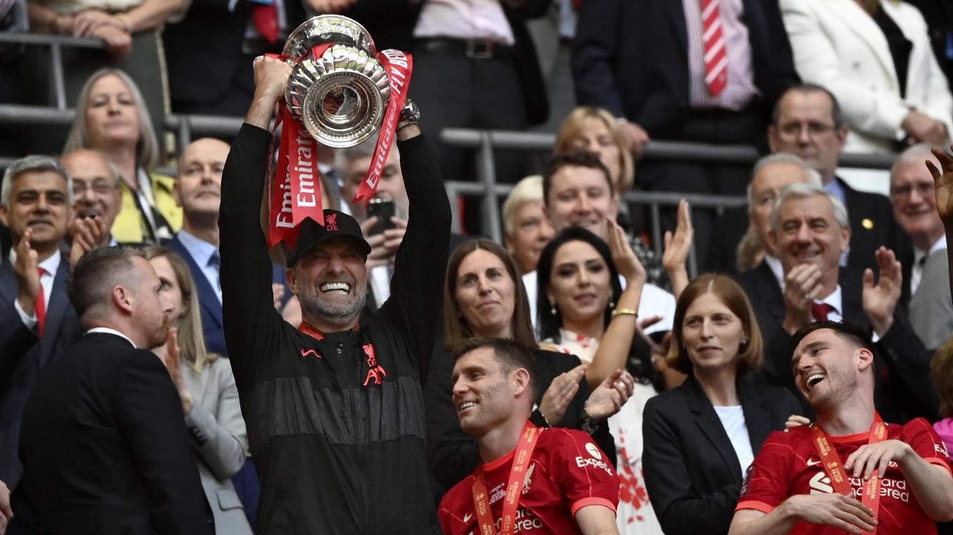 <p>Da ist das Ding: Trainer Jürgen Klopp gewinnt mit dem FC Liverpool den FA Cup.</p>