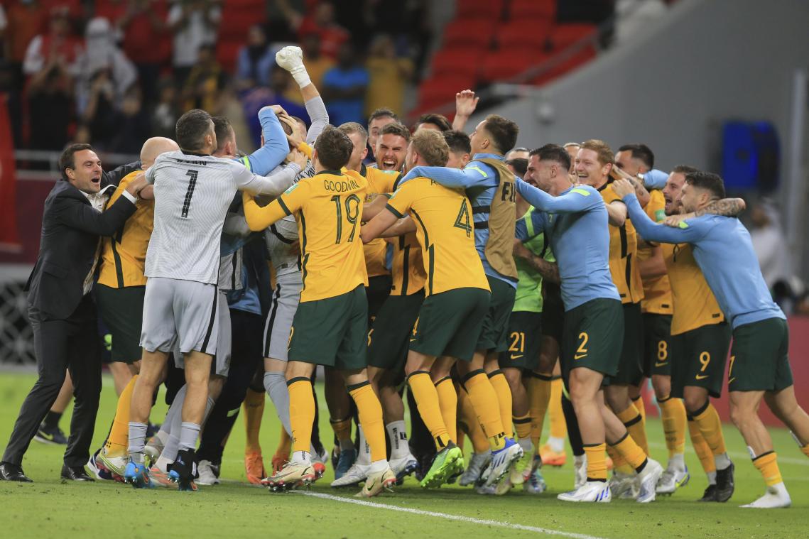 <p>Australiens Spieler jubeln nach dem Sieg im Elfmeterschießen.</p>