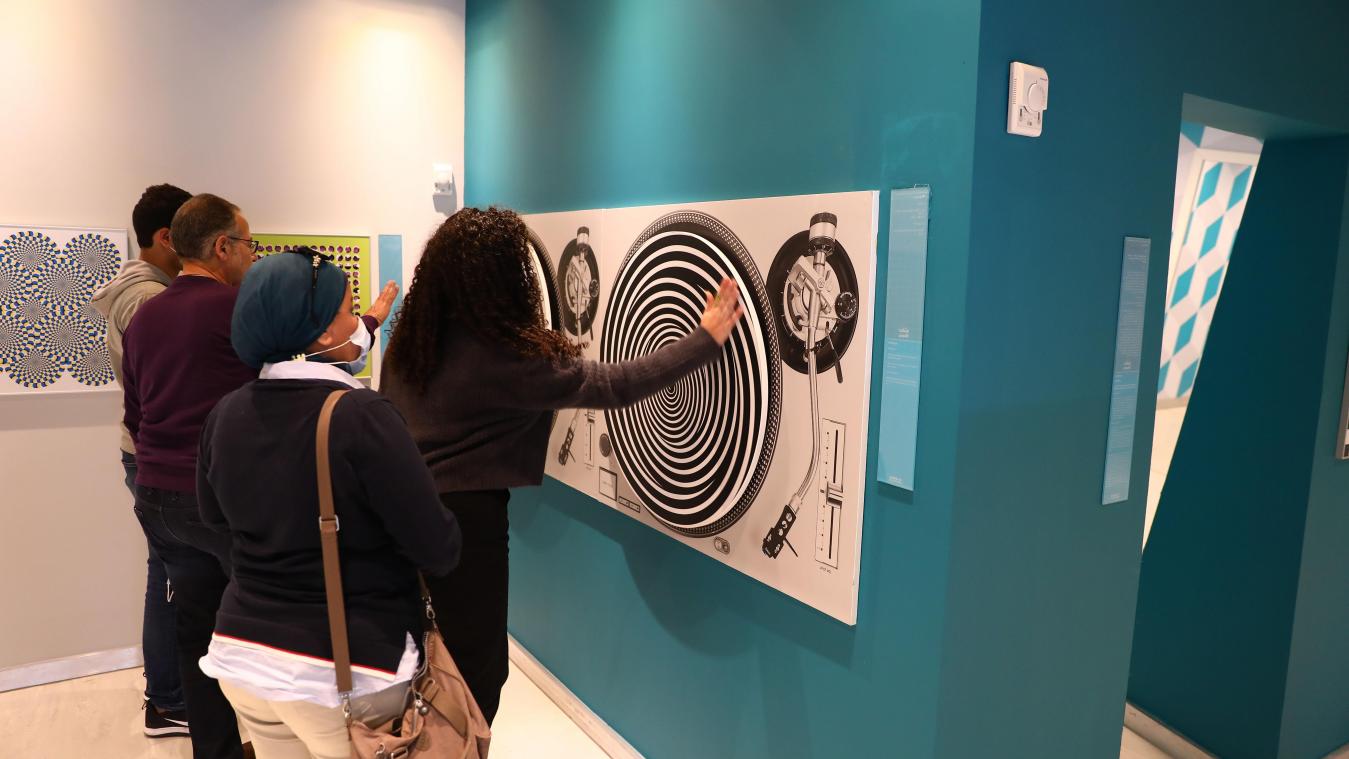 <p>Im Museum of Illusions wird die Wahrnehmung der Besucher auf die Probe gestellt.</p>