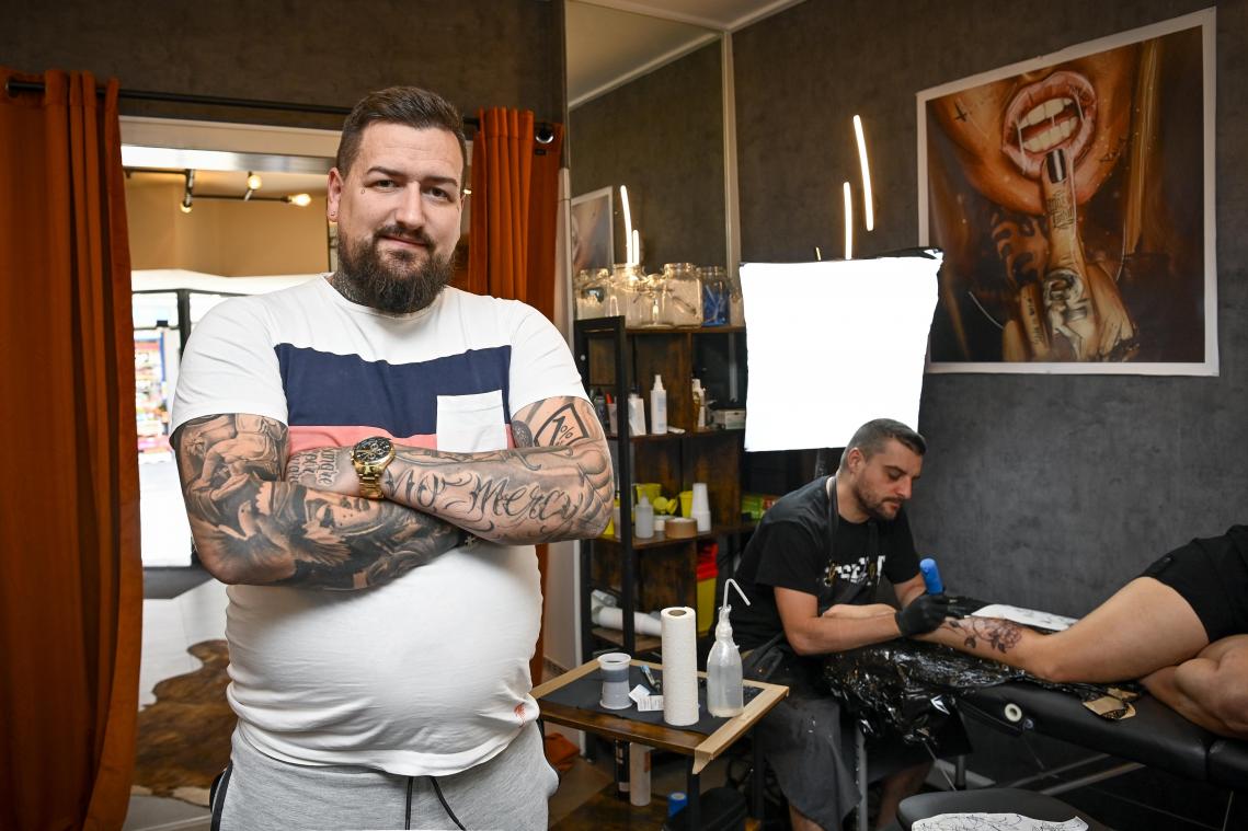 <p>Dominic Poncette ist selber von Tattooos übersäht. Für ihn sind sie ein Abbild der Persönlichkeit.</p>