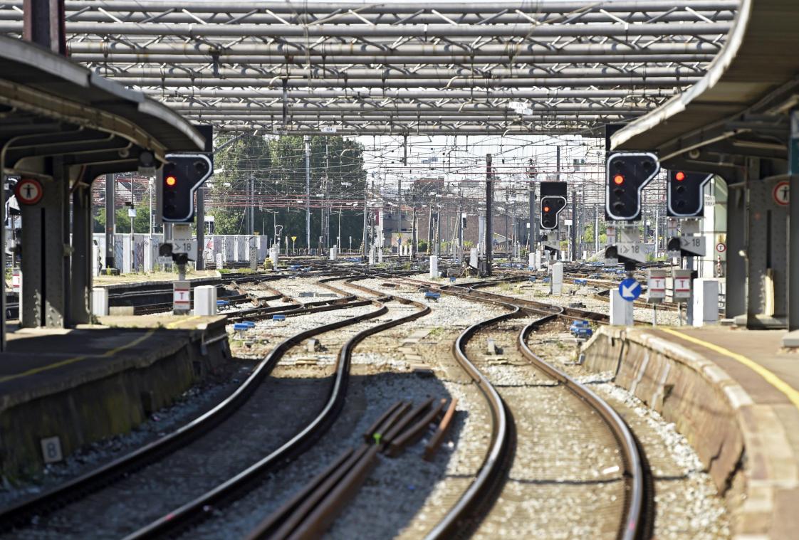 <p>SNCB streicht am Dienstag zur Hauptverkehrszeit 34 Züge</p>
