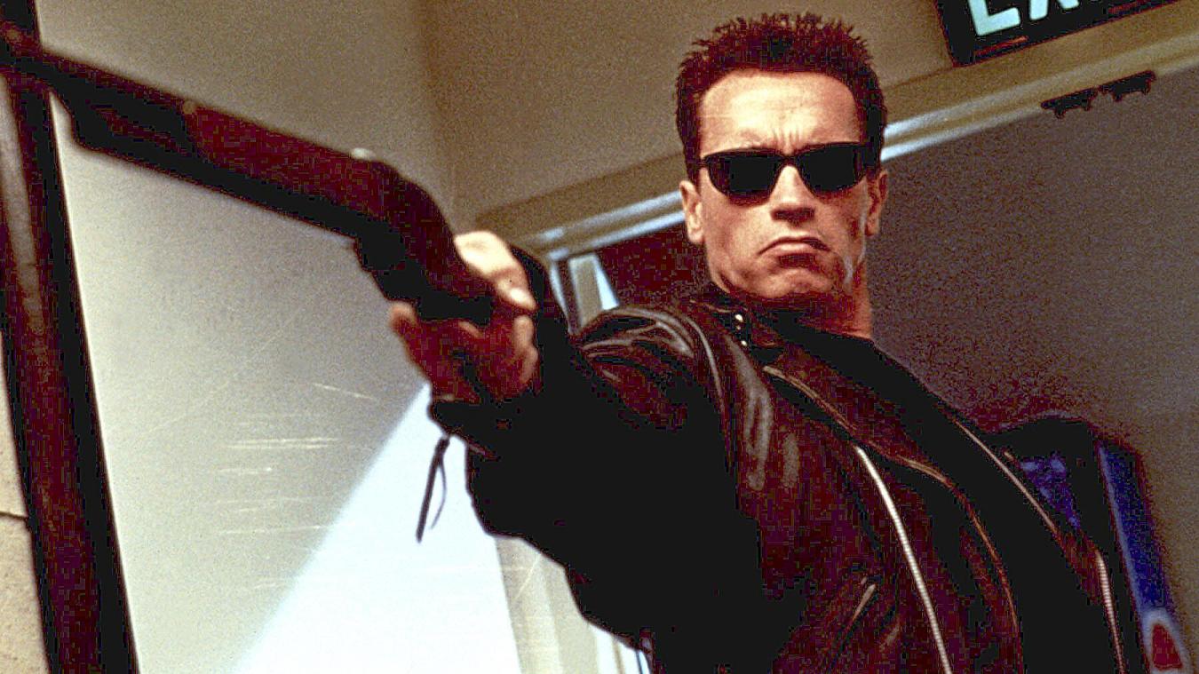 <p>Arnold Schwarzenegger in seiner Paraderolle in dem Action-Kultfilm „Terminator 2 - Tag der Abrechnung“ von 1991. Mit 75 Jahren steht er zwar weiter vor der Kamera, doch der Action-Held setzt heute stärker auf Appelle und Aktivismus.</p>
