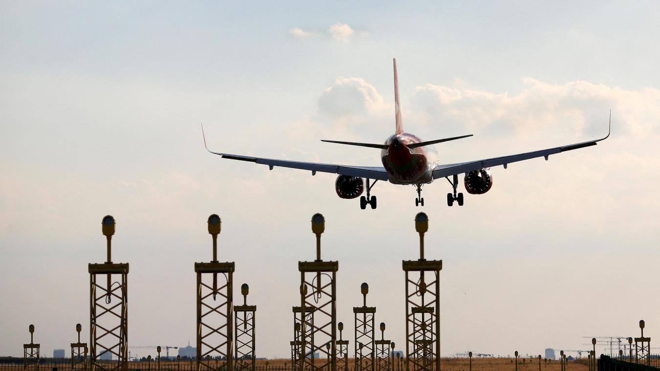 <p>Um den Verstößen gegen Fluglärm einen Riegel vorzuschieben, plädiert der zuständige Ombudsmann für die Schaffung einer Umweltzone für Flugzeuge.</p>