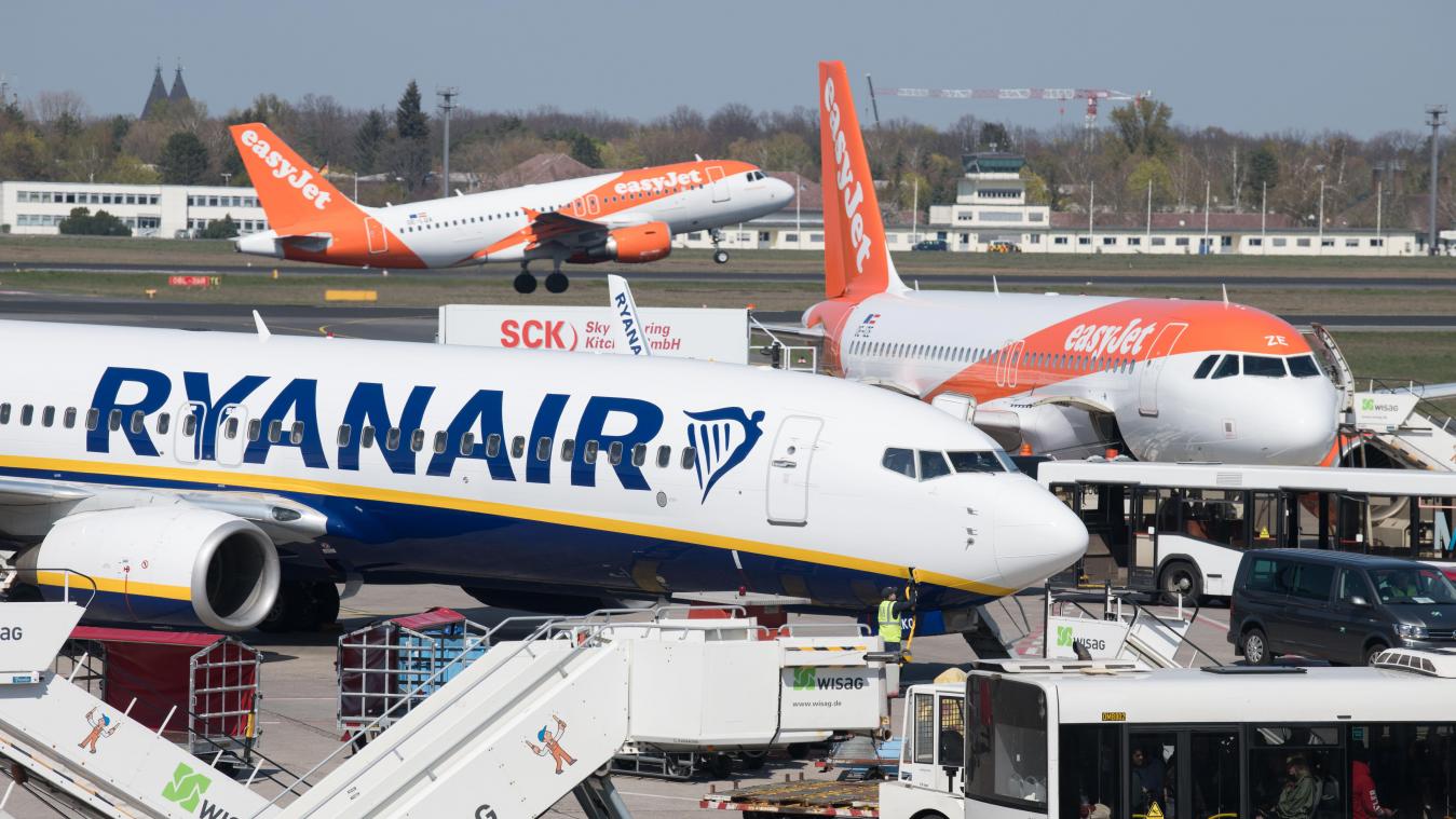 <p>Maschinen der Billigfluggesellschaften Ryanair und Easyjet</p>