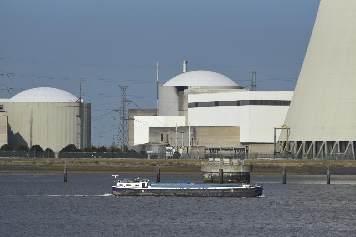 <p>Die Kosten für eine klimaneutrale Energieversorgung bis zum Jahr 2025 könnten flämischen Forschern zufolge dank einer Kombination aus Wind- und Kernenergie auf jährlich elf Milliarden Euro begrenzt werden.</p>