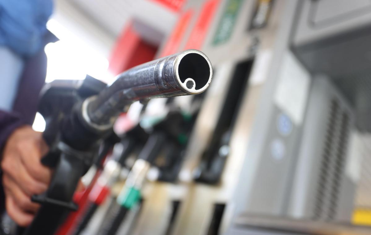 <p>Preise für Benzin, Diesel und Heizöl fallen leicht</p>
