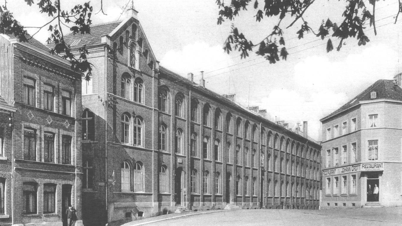 <p>Diese Aufnahme zeigt den Ziegelsteinbau des früheren Kinder- und Altenheims auf dem Rotenberg.</p>