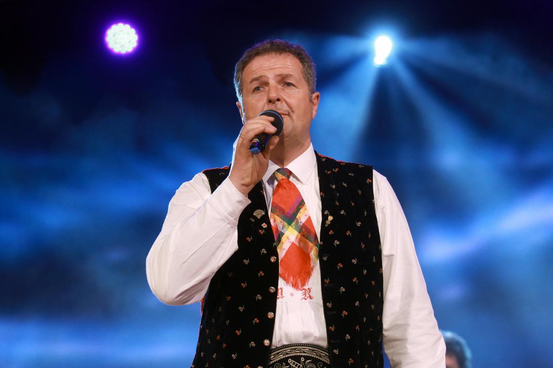<p>Norbert Rier  ist vor allem als Sänger und  Frontmann  der  Kastelruther Spatzen  bekannt. Beim Tirolerfest 2023 wird er zusammen mit seinem Sohn Alexander erwartet.</p>