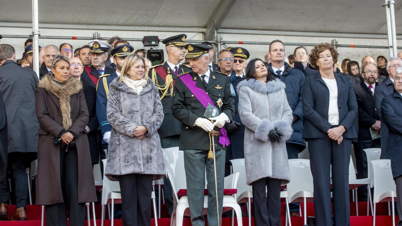 <p>Ministerpräsident Oliver Paasch in der zweiten Reihe</p>