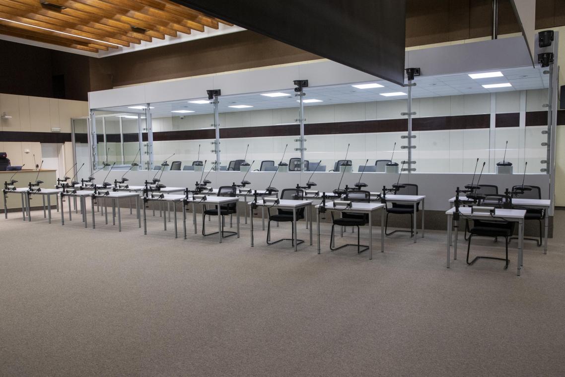 <p>So sieht sie aus, die neue Box für die Angeklagten beim bevorstehenden Prozess zu den Terroranschlägen vom 22. März 2016 in Brüssel und Zaventem.</p>