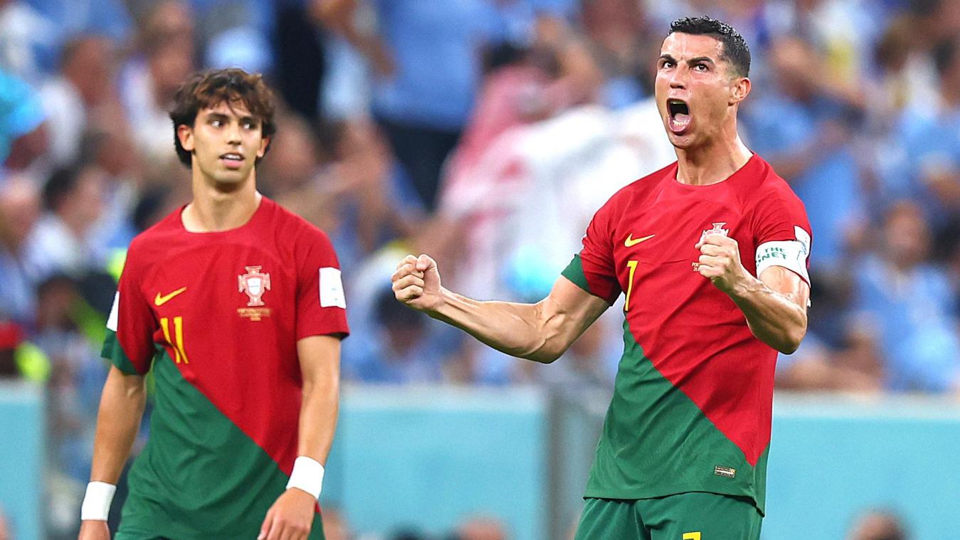 <p>Portugals Cristiano Ronaldo (r.) und sein Teamgefährte Joao Félix jubeln über den Führungstreffer der Iberer.</p>