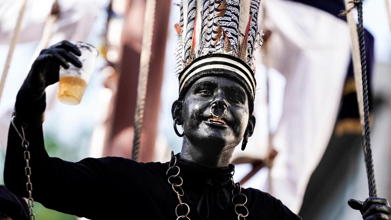 <p>Die Unesco hat beschlossen, den Ducasse von Ath in Belgien, ein Volksfest, bei dem ein schwarz gekleideter Wilder mit Ketten um die Handgelenke auftritt, aus der Liste des immateriellen Kulturerbes zu streichen.</p>