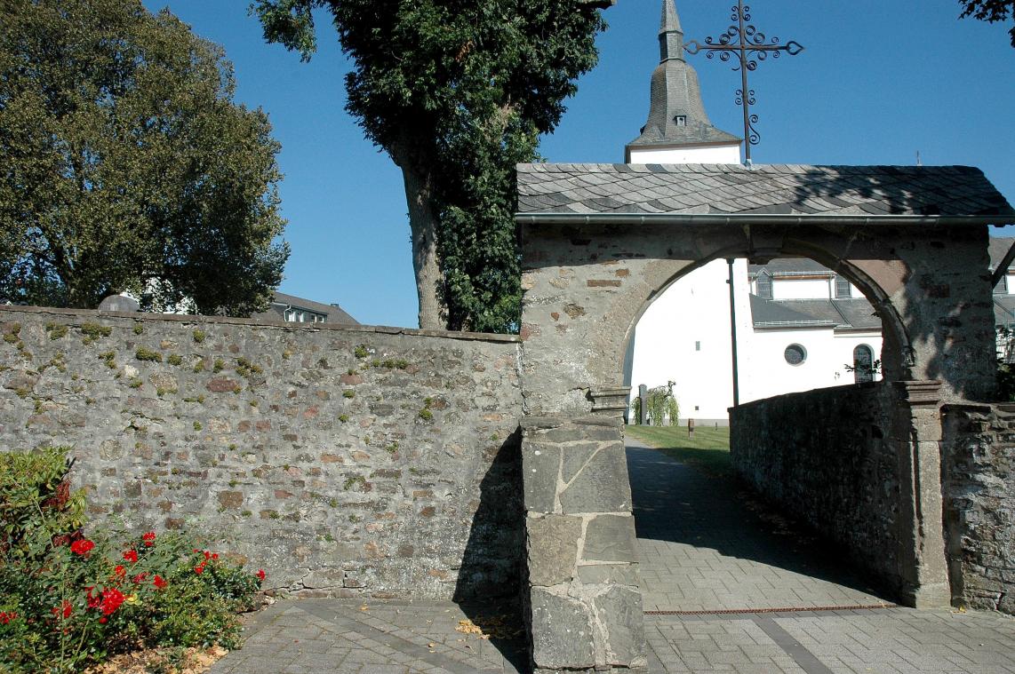 <p>„Schneifeldom“ in Bleialf erstrahlt wieder in neuem Glanz</p>
