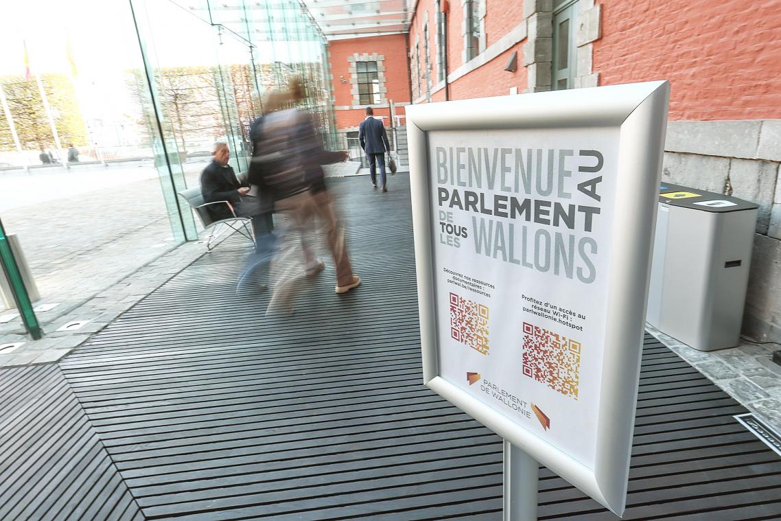 <p>Dem Parlament der Wallonie droht ein neuer Finanzskandal. Betroffen ist diesmal die Pensionskasse der Regionalabgeordneten, die rote Zahlen schreibt.</p>