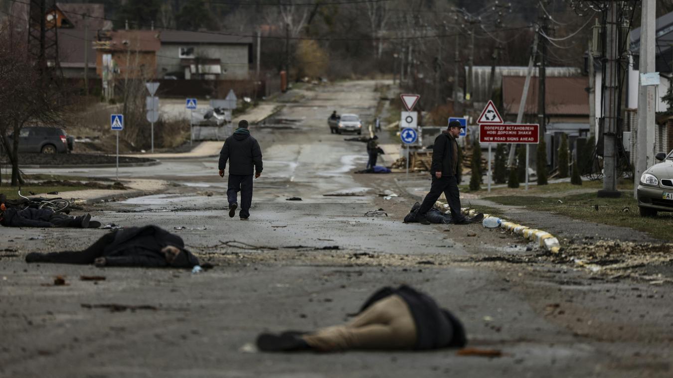 <p>Im ukrainischen Butscha sollen russische Soldaten in den ersten Kriegswochen ein Massaker verübt haben. Mehr als 450 Zivilisten sollen ermordet worden sein.</p>