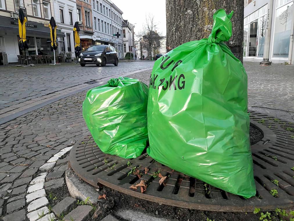 <p>Organische Abfälle werden künftig nicht mehr im grünen Müllsack entsorgt.</p>