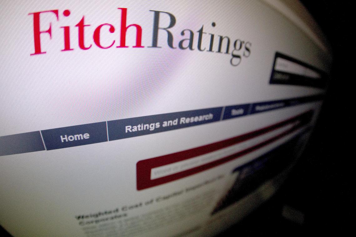 <p>Die Ratingagentur Fitch warnt Belgien vor einer Rating-Senkung von „stabil“ auf „negativ“. Fitch verwies unter anderem auf den begrenzten Handlungsspielraum der aktuellen „fragilen“ Regierungskoalition.</p>