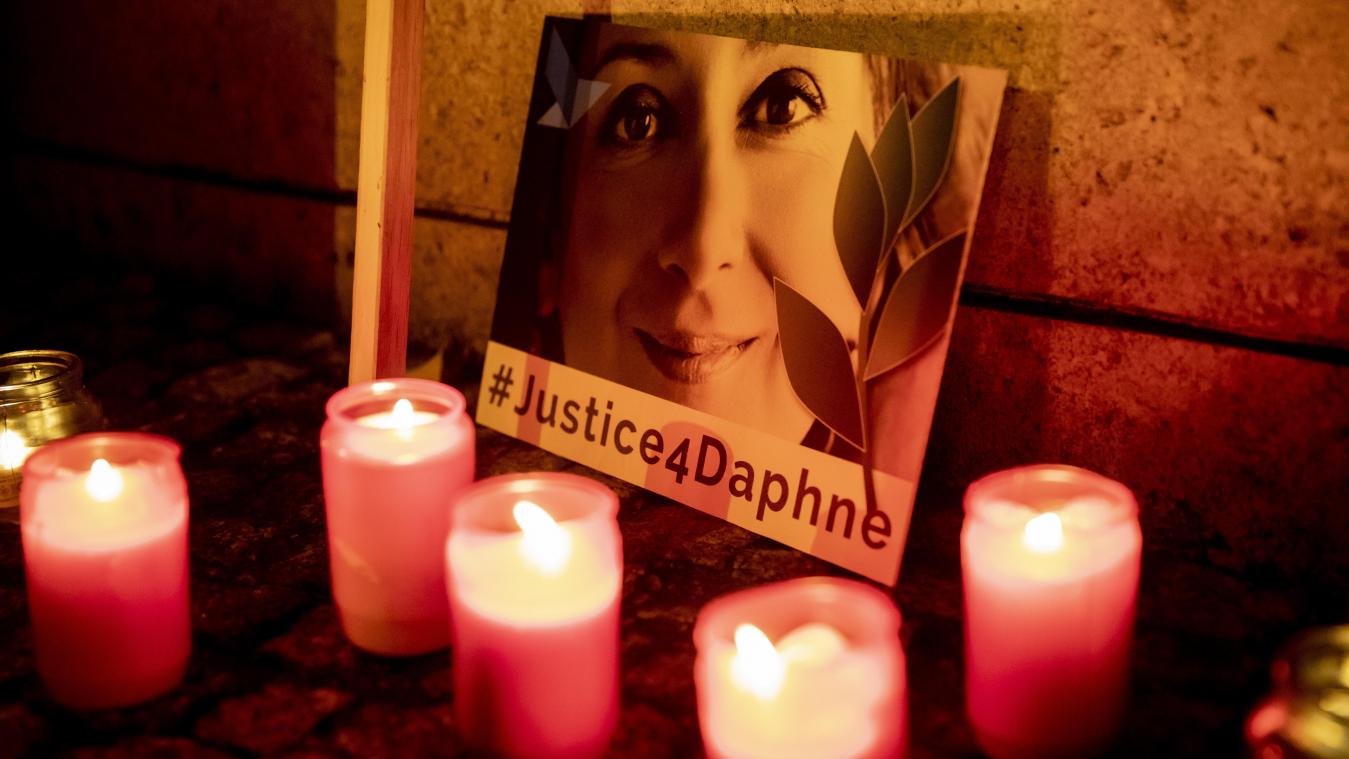<p>Daphne Caruana Galizia war eine maltesische Journalistin und Bloggerin. Sie war für ihre investigative Arbeit bekannt und dafür, kontroverse und heikle Informationen offenzulegen. Im Oktober 2017 wurde sie durch ein Attentat mit einer Autobombe ermordet.</p>