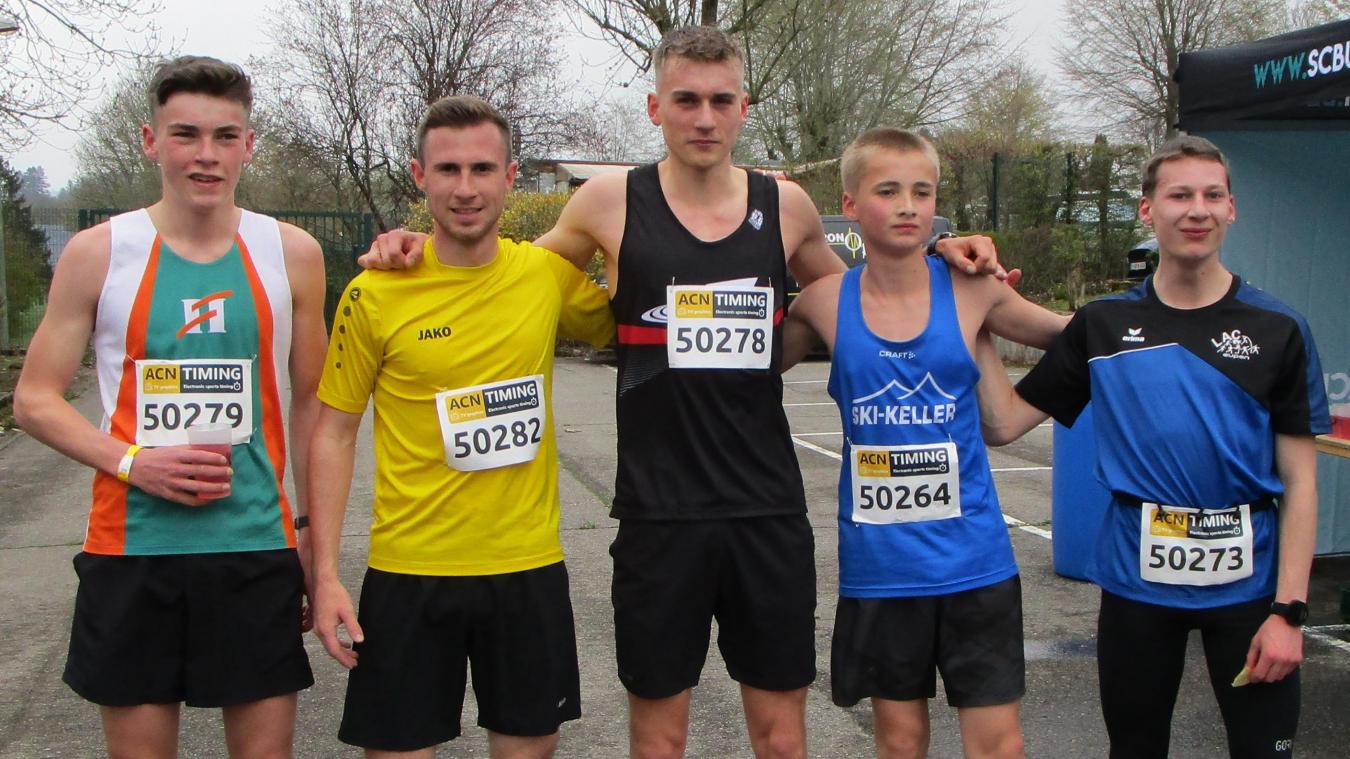 <p>Die schnellsten Läufer über fünf Kilometer: Jan Holper, Tom Kerstges (Dritter), Sieger Jan Holper, Jan Vernikov (Zweiter) und Olivier Fraipont (v.l.n.r.)</p>