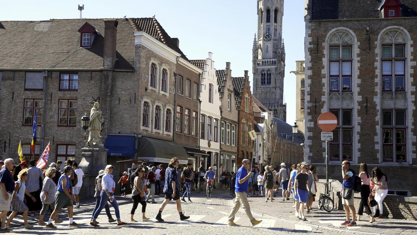 <p>Die Küstenstadt Brügge zieht jedes Jahr tausende Touristen in ihren Bann.</p>