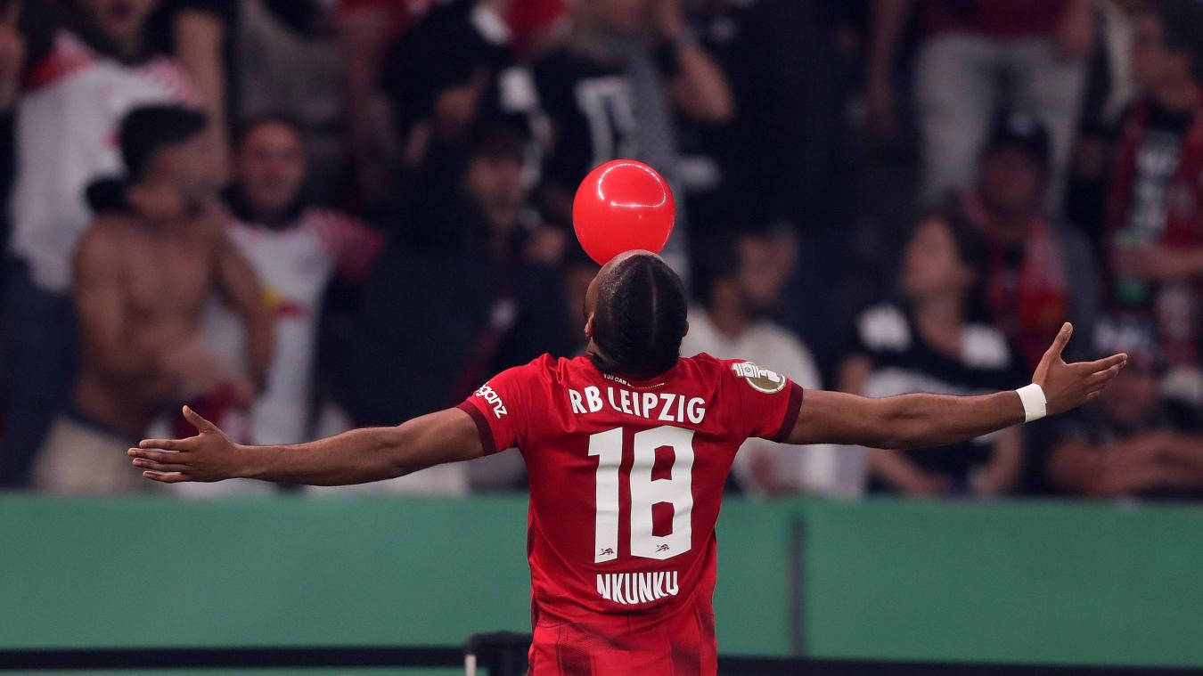 <p>Torschütze Christopher Nkunku feiert das 1:0 für Leipzig.</p>