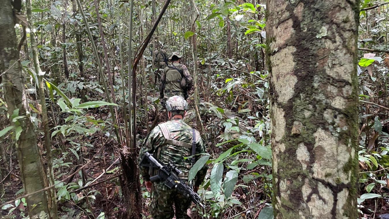 <p>Kolumbianische Streitkräfte auf der Suche nach den vier vermissten Kindern im Regenwald.</p>