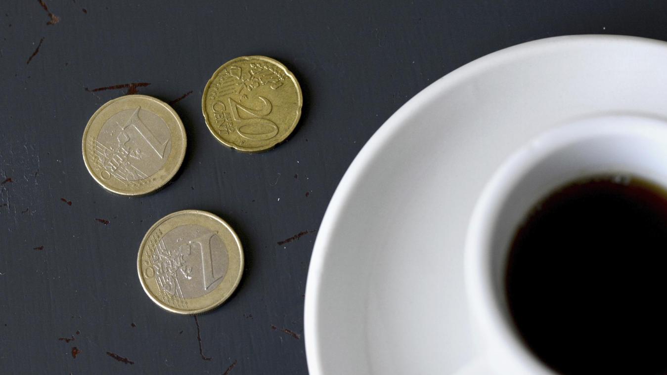 <p>In Frankreich und Griechenland üblich: Trinkgeld beim Verlassen eines Restaurants einfach auf dem Tisch oder dem Rechnungsteller liegen lassen.</p>