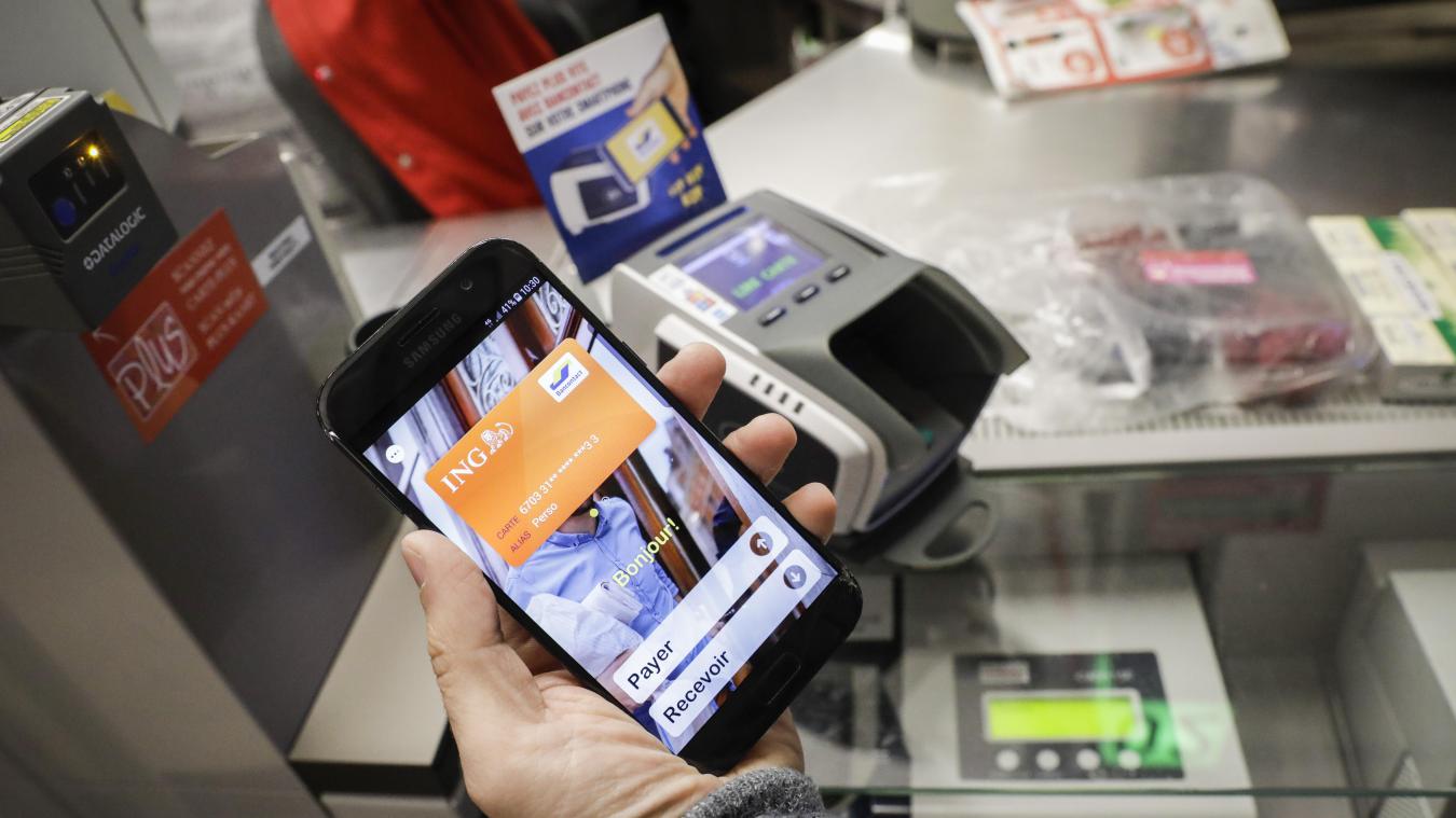 <p>Mit der Karte, dem Handy oder der Smartwatch - inzwischen laufen viele Bezahlvorgänge ohne Bargeld ab.</p>