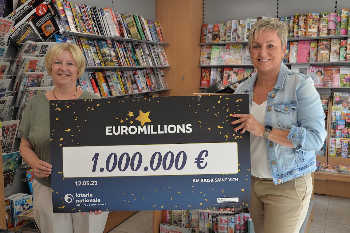 <p>Liliane Schank-Tangeten (links) und Sylvia Jetzen freuen sich, dass „Am Kiosk“ in St.Vith erneut ein Glückspilz sich Millionär nennen darf. Der Gewinner oder die Gewinnerin bleibt allerdings anonym.</p>