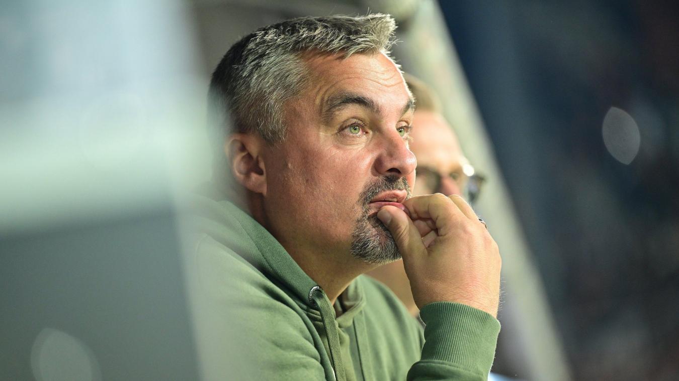 <p>Thomas Reis ist nicht länger Coach auf Schalke.</p>
