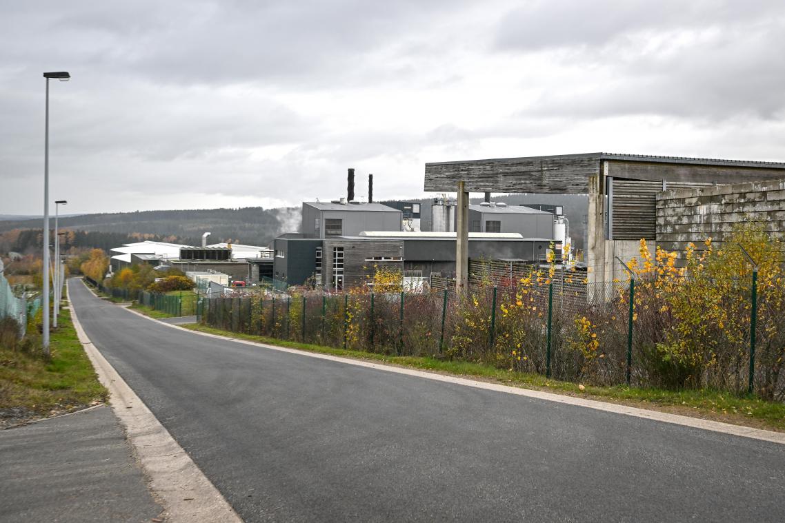 <p>Die Betreiber des Biomasseheizkraftwerks Renogen (heute „2Valorise“) in der Industriezone Kaiserbaracke wurden auch in der Berufung von dem Vorwurf freigesprochen, gegen geltendes wallonisches Umweltrecht verstoßen zu haben.</p>