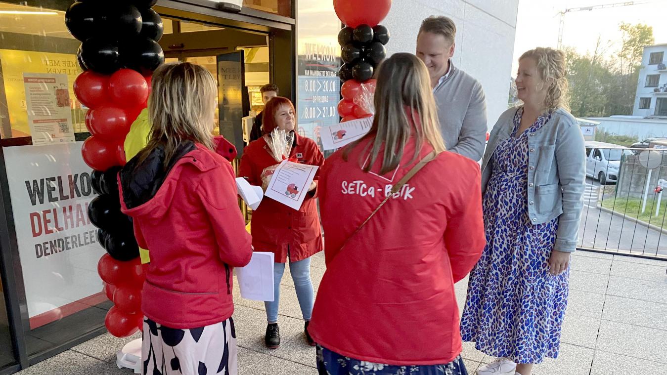 <p>Eine Gewerkschaftsdelegation war am Dienstag vor Ort.</p>