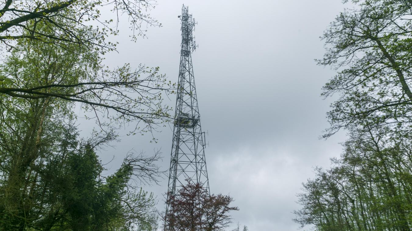 <p>Schon jetzt sammelt der Messturm bei Petergensfeld Daten, die die Betreiber für den Windpark benötigen.</p>