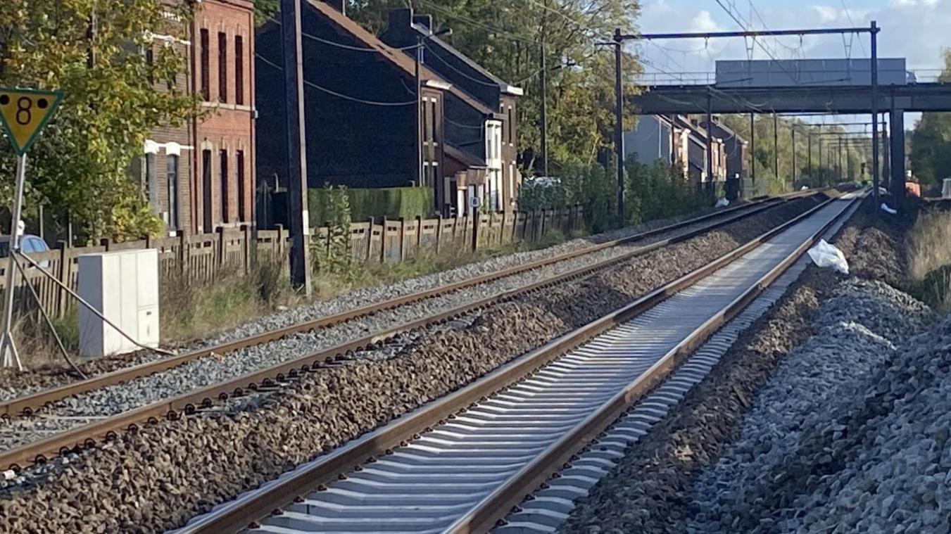 <p>Sturm Ciarán: Rückkehr zur Normalität auf der Schiene für die Hauptverkehrszeit am Freitag</p>
