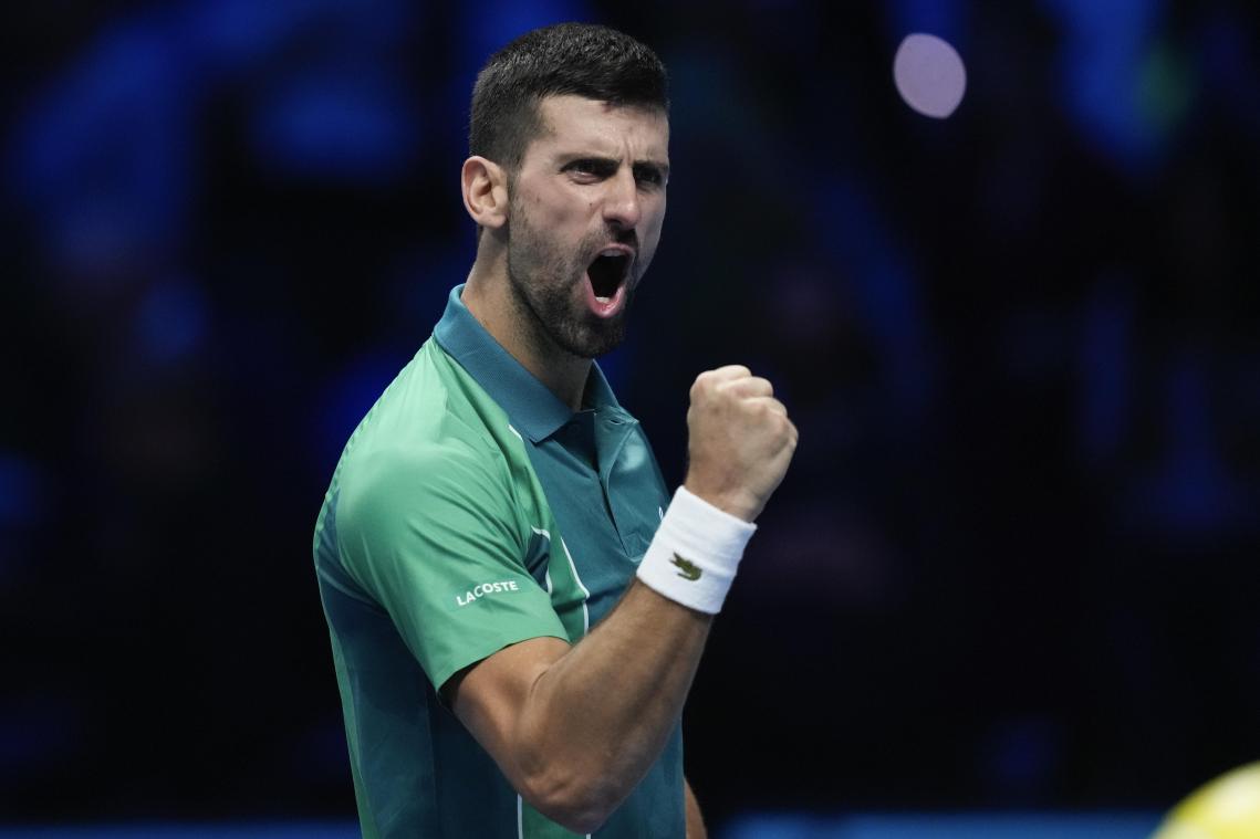 <p>Der Serbe Novak Djokovic reagiert nach seinem Sieg.</p>