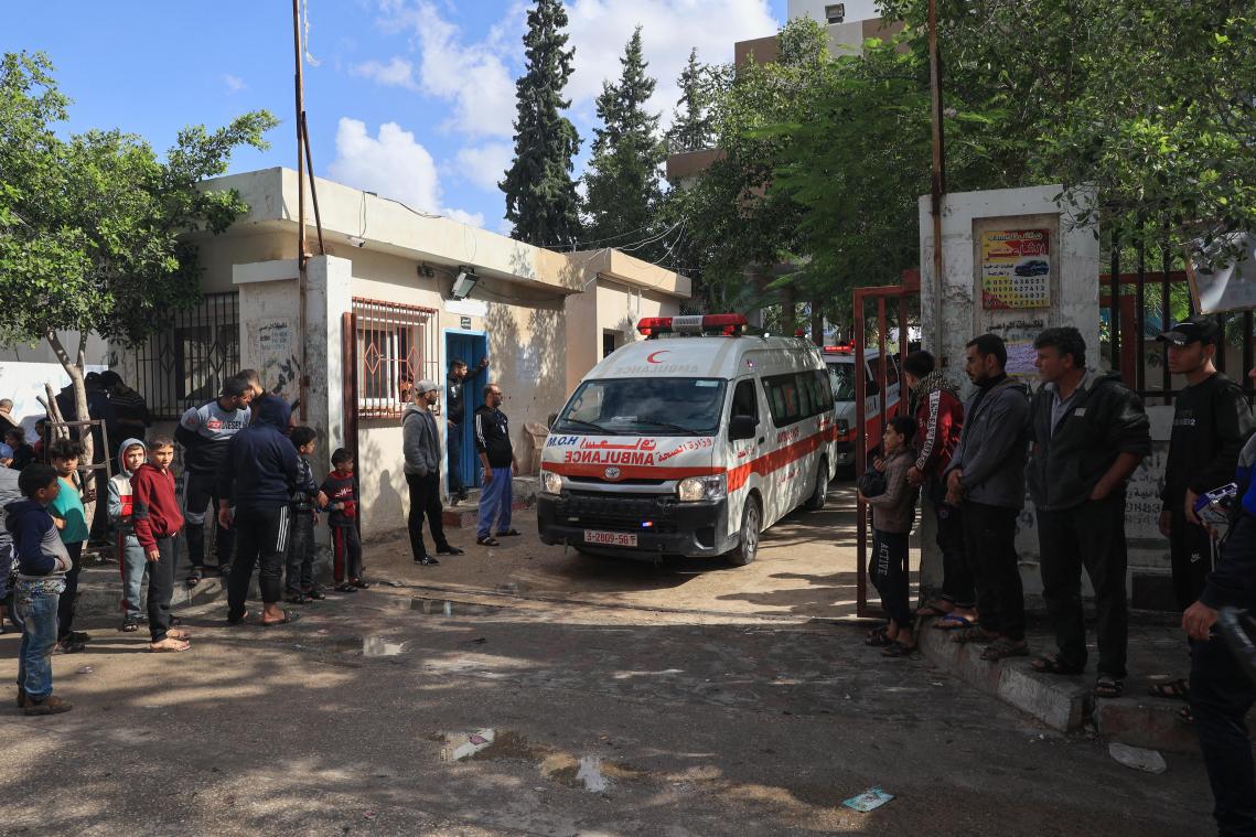 <p>Im Gazastreifen warten die Menschen dringend auf medizinische Hilfe.</p>