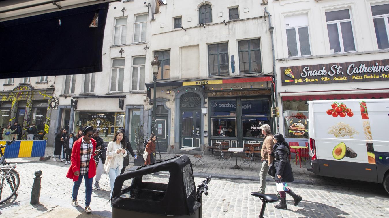 <p>Ein Blick von außen auf das ehemalige Café „Monk“</p>
