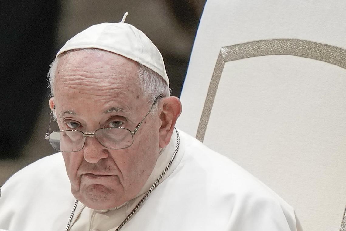 <p>Papst ist auf dem Weg der Besserung</p>
