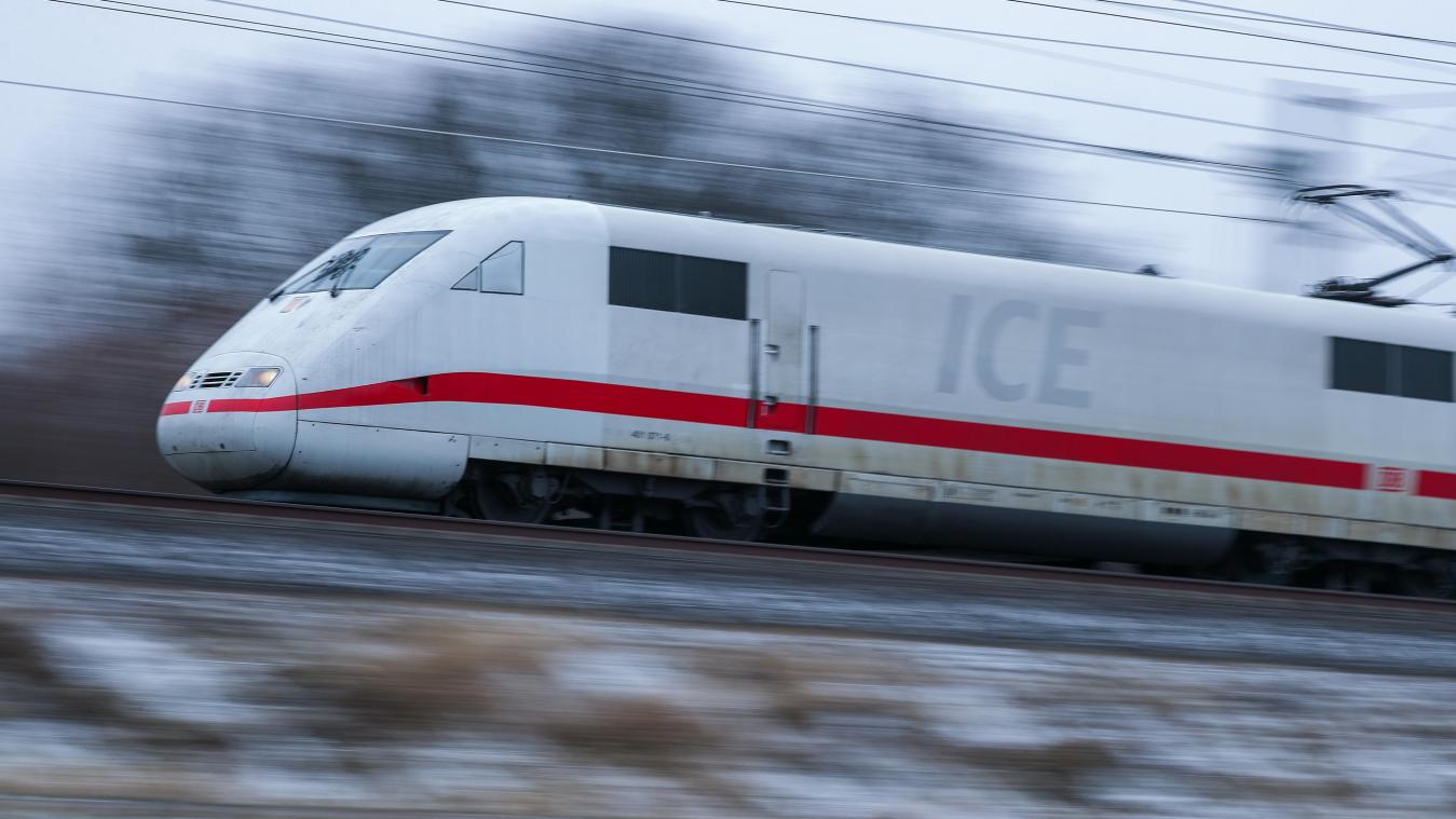 <p>ICE steckt stundenlang im Tunnel in Soumagne fest</p>