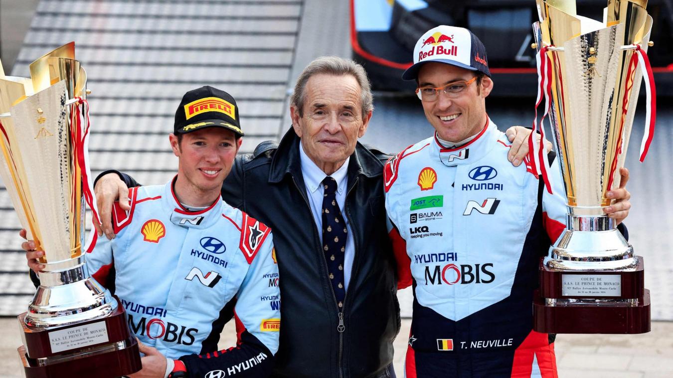 <p>Motorsportlegende Jacky Ickx beglückwünscht die Monte-Sieger Thierry Neuville (rechts) und Martijn Wydaeghe.</p>