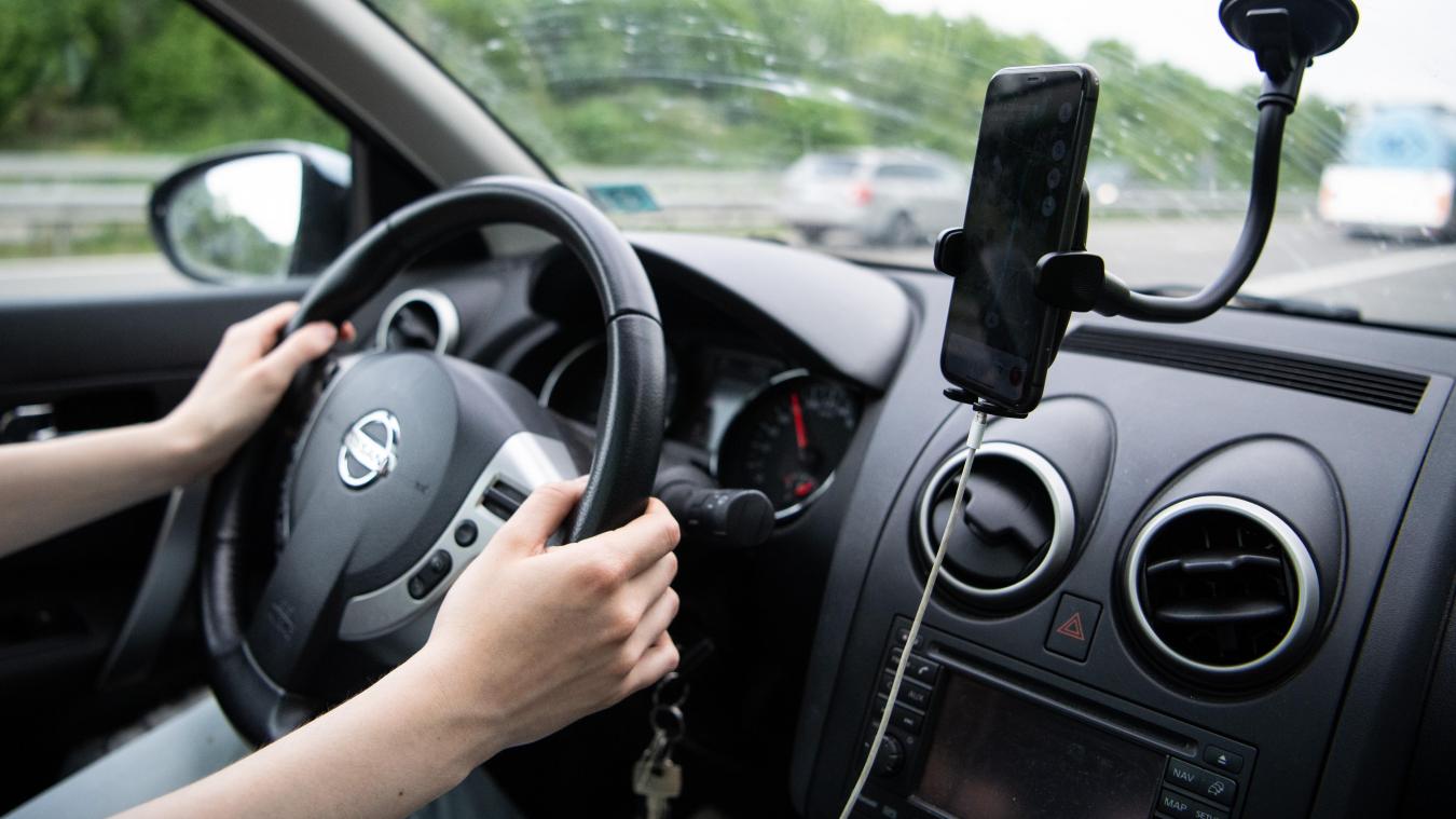 <p>Das Klischee „Frau am Steuer, Ungeheuer“ hält sich hartnäckig. Das Verkehrssicherheitsinstitut Vias räumt nun mit der Floskel auf.</p>