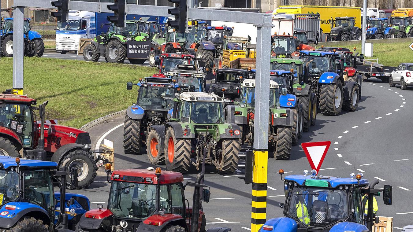 <p>Bauern sehen bei den Protesten in Gent und Antwerpen von Hafenblockade ab</p>

