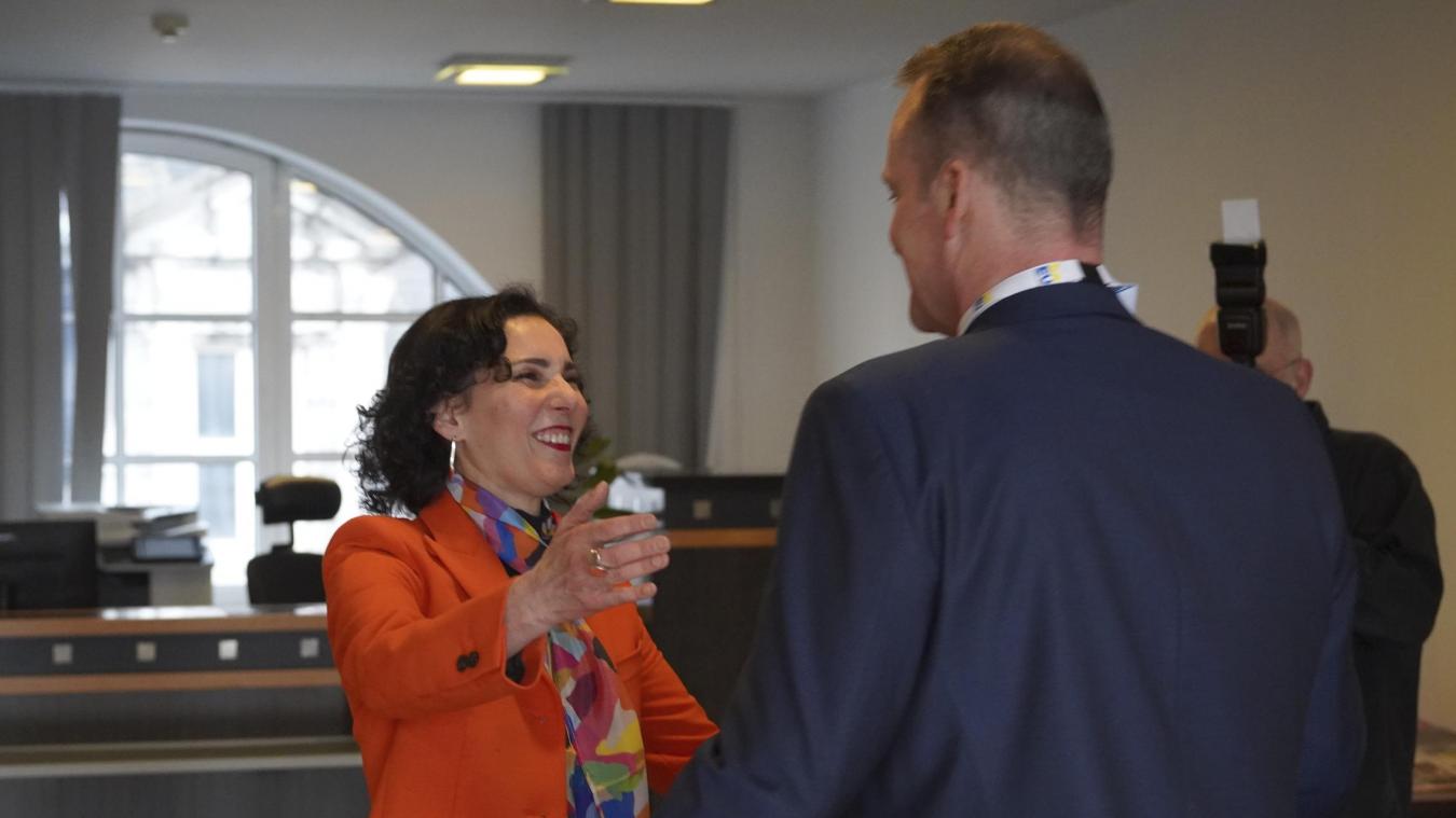 <p>Außenministerin Hadja Lahbib und DG-Ministerpräsident Oliver Paasch kamen zu einem Treffen in Brüssel zusammen.</p>